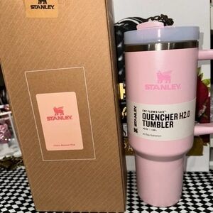 Stanley Quencher H2.0 Tumbler - Cherry Blossom Pink